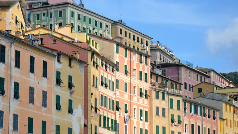 Facciate dipinte delle case di Camogli