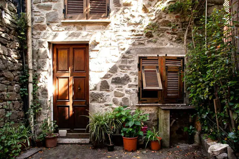 Stone house in the historic centre of Corniglia