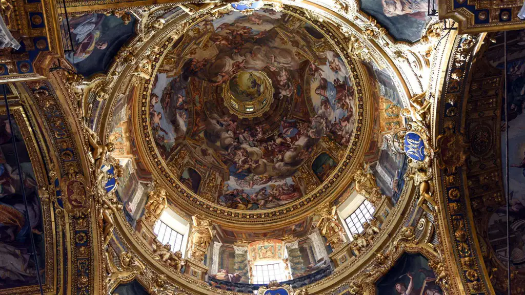 Coupole dorée et peinte de la basilique de l'Annunziata à Gênes
