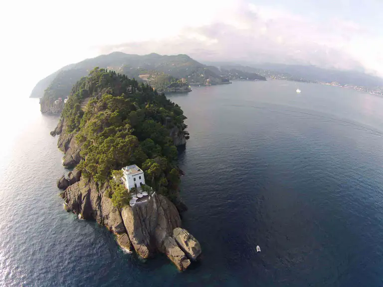 Promontorio del faro di Portofino visto dall'alto