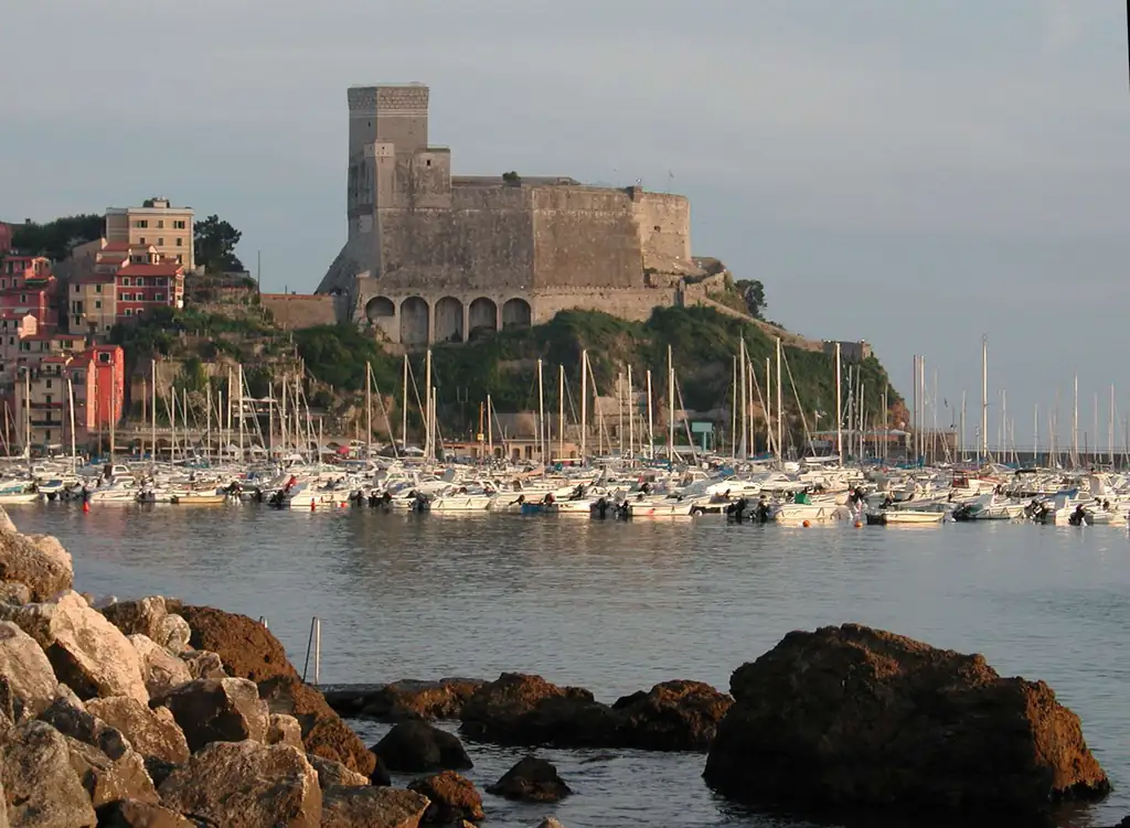 Porto e castello di Lerici