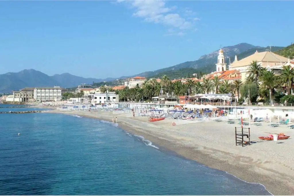 Spiaggia di sabbia di Pietra Ligure