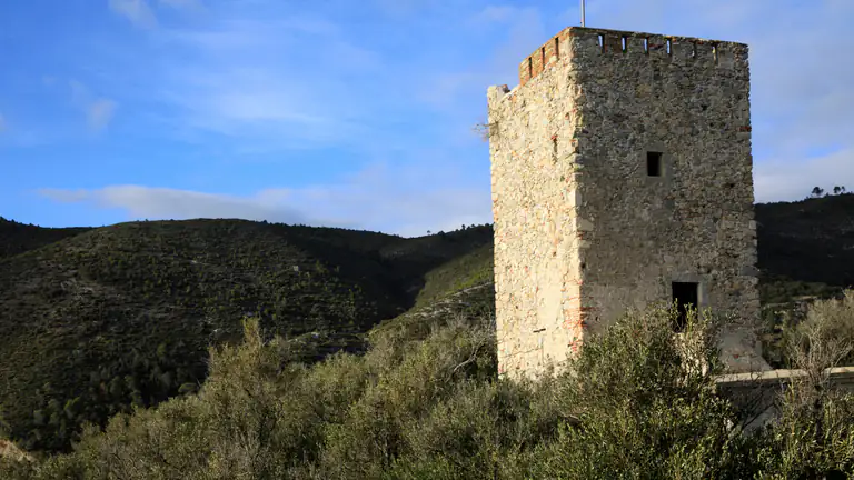 Torre di avvistamento sulla collina di Varigotti