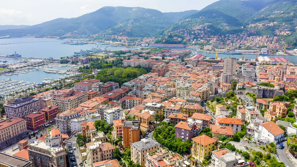 Luftaufnahme von La Spezia und seinem Golf