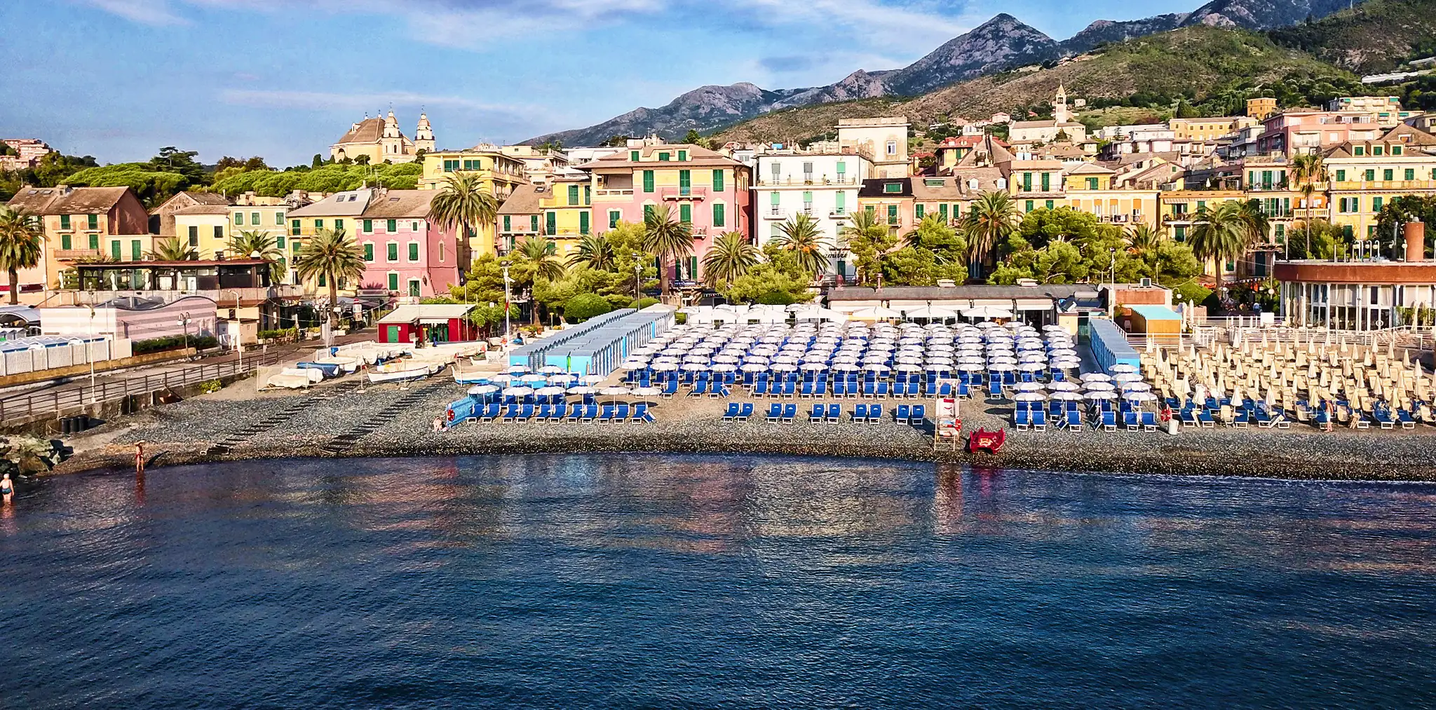 Lungomare e spiaggia di Arenzano