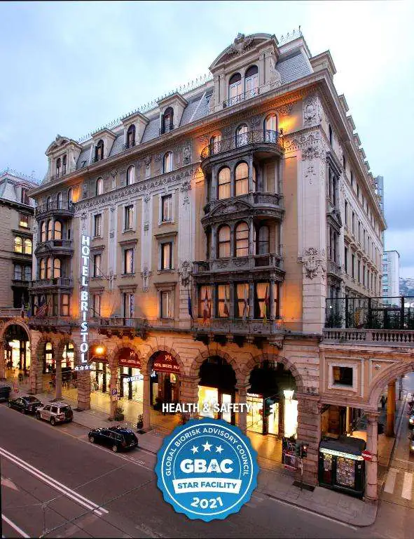 Facciata dell'Hotel Bristol Palace a Genova