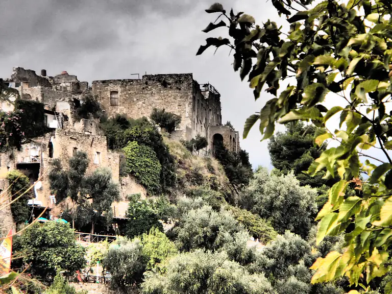 Rovine del castello di Bussana Vecchia