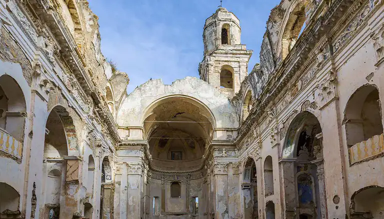 Chiesa senza tetto di Bussana Vecchia