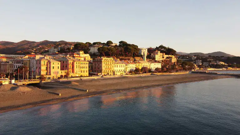 Panoramica di Celle Ligure al tramonto