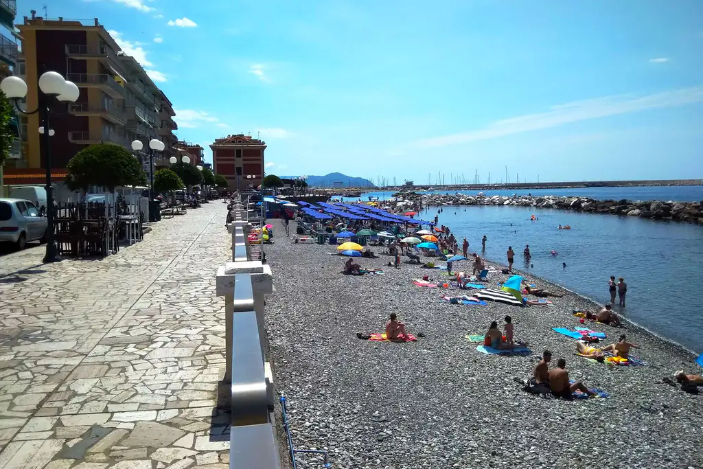 Passeggiata e spiaggia di Chiavari