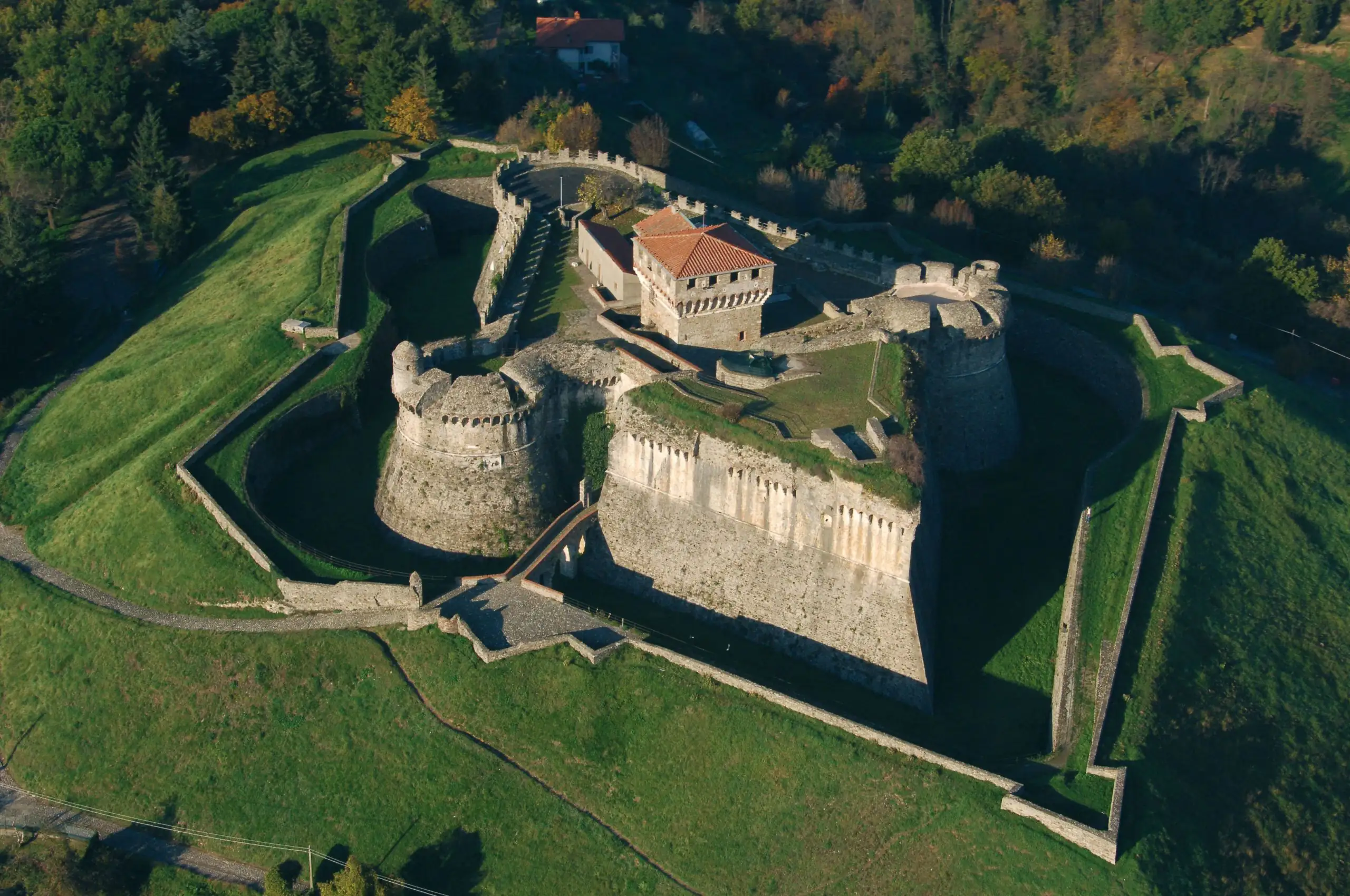 Fortezza di Sarzanello vista dall'alto
