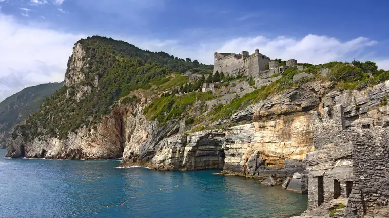 Grotta di Byron e scogliera di Portovenere