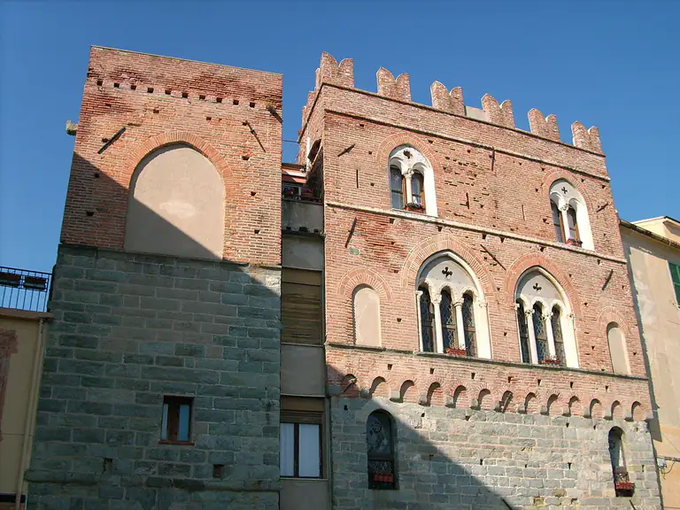 Palazzo Comunale medievale di Noli