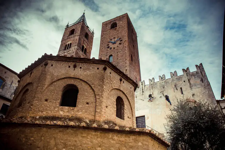 Palazzo Vecchio e torri medievali di Albenga