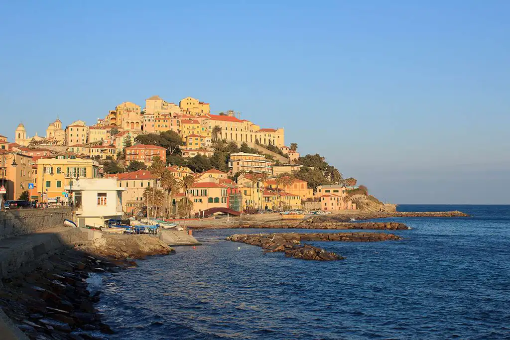 Il Parasio di Porto Maurizio sul mare a Imperia