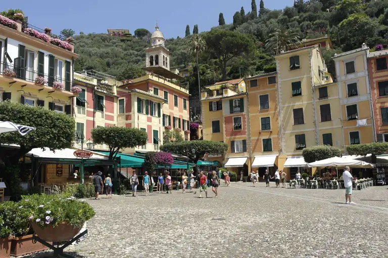 La Piazzetta di Portofino con i dehors