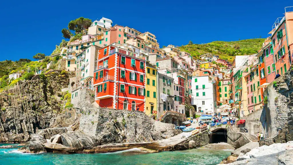 Case colorate di Riomaggiore sul porticciolo