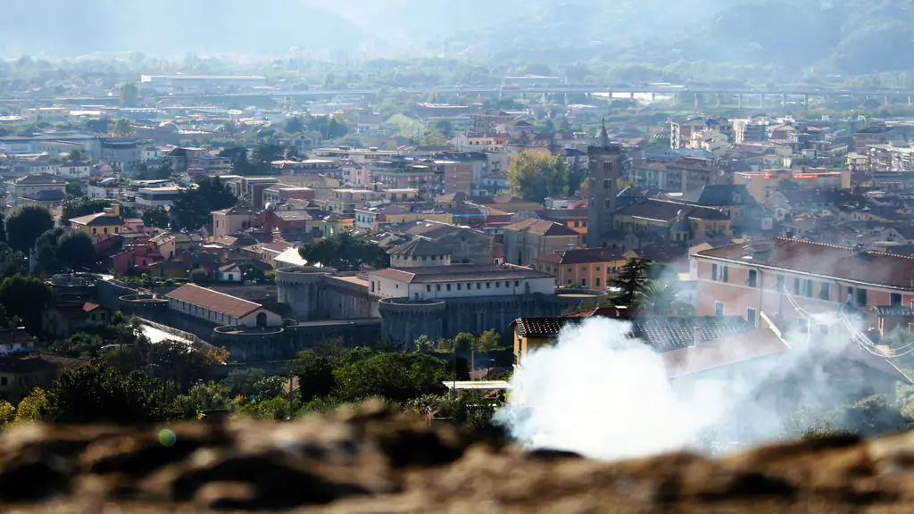 Vista dall'alto dei tetti di Sarzana