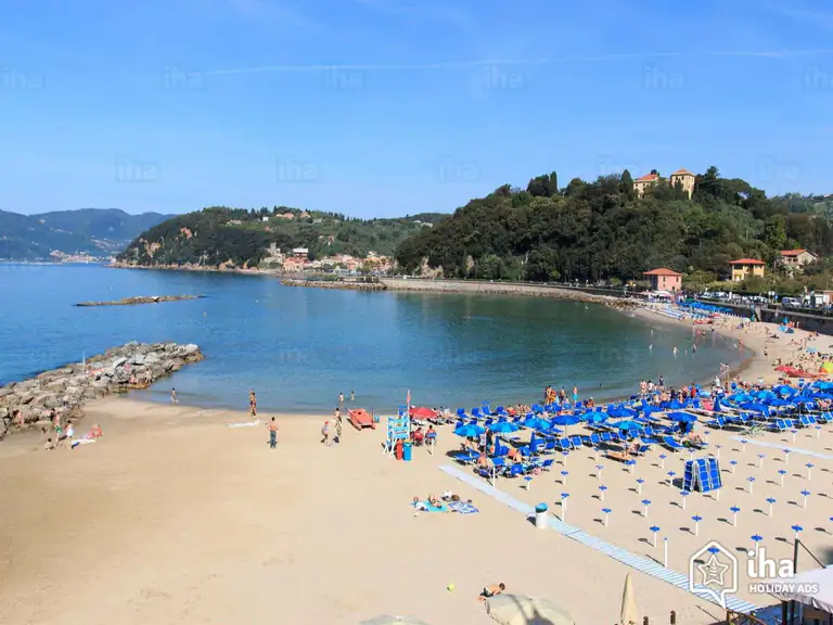 Spiaggia di sabbia di San Terenzo