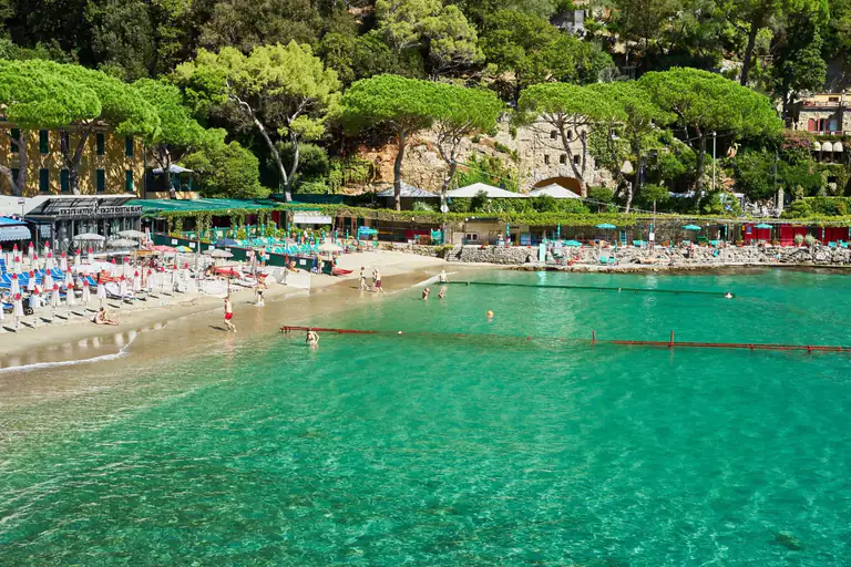 Spiaggia di Paraggi vicino a Portofino