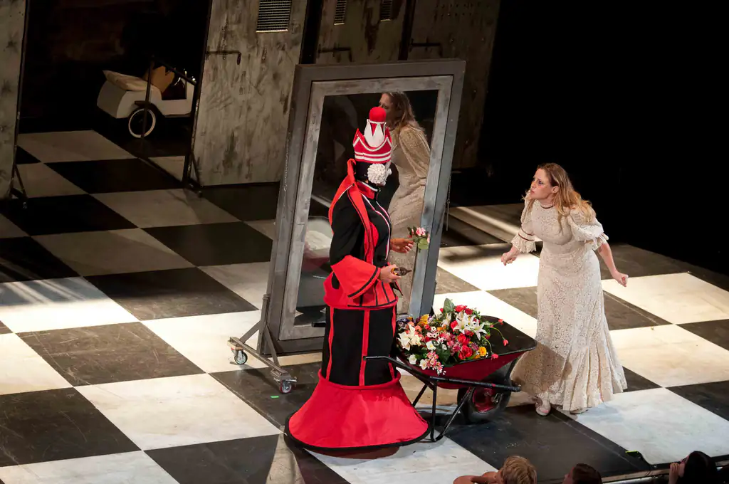 Spettacolo del Teatro della Tosse ad Apricale