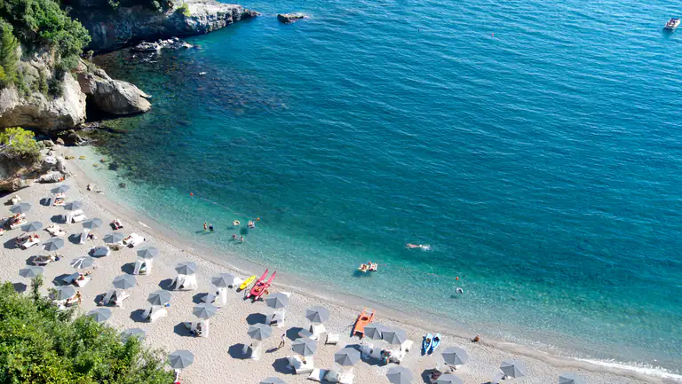 Spiaggia di Tellaro con il mare turchese