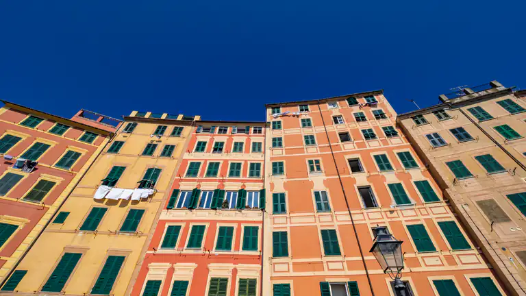 Facciate dipinte delle case di Camogli