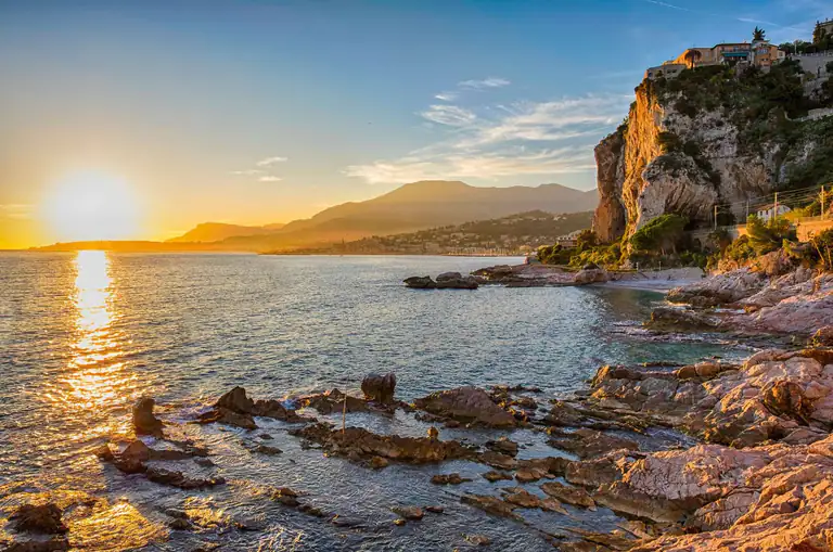 Tramonto sui Balzi Rossi, Riviera di Ponente