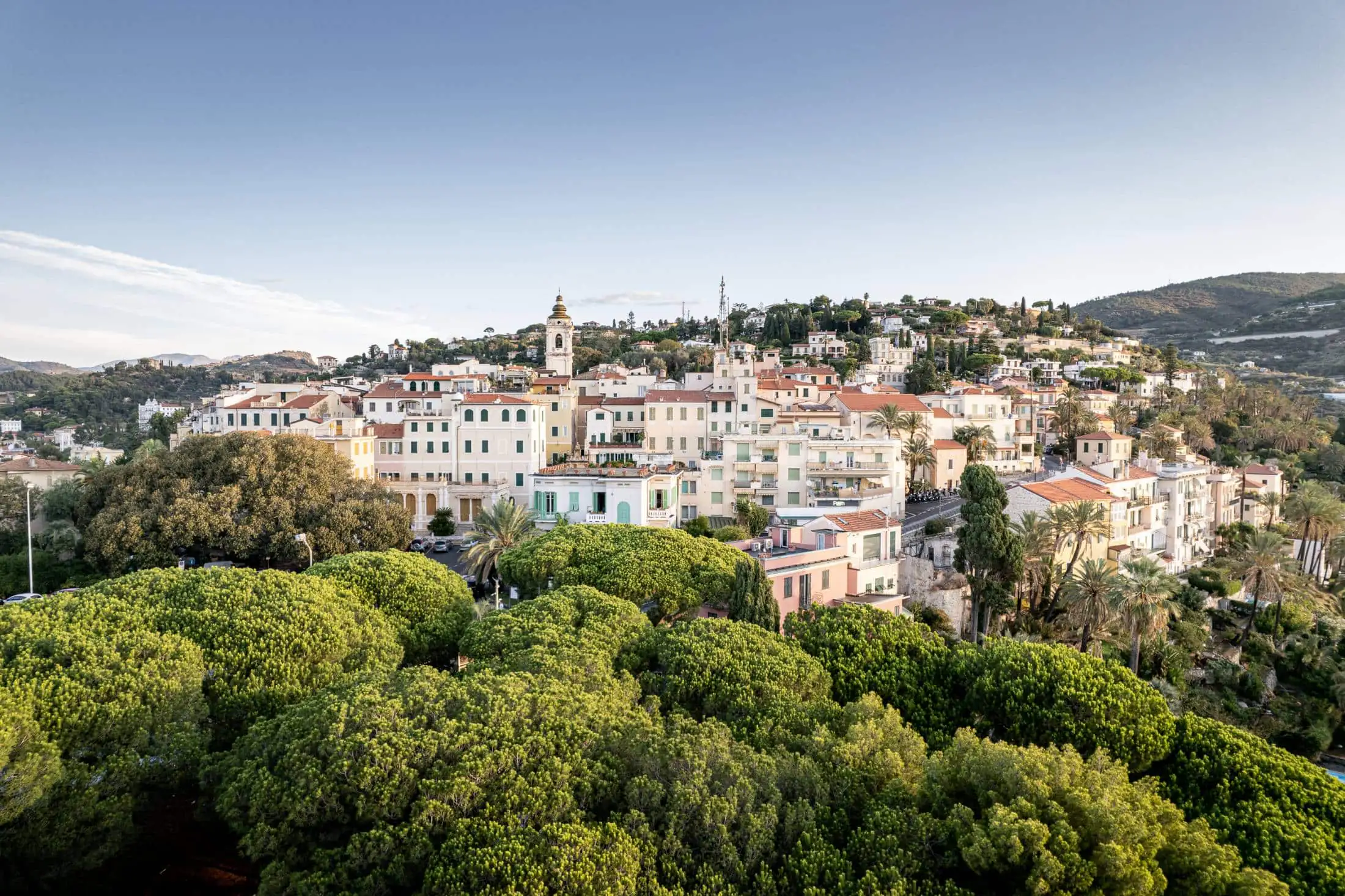 Bordighera Alta tra i pini vista dall'alto