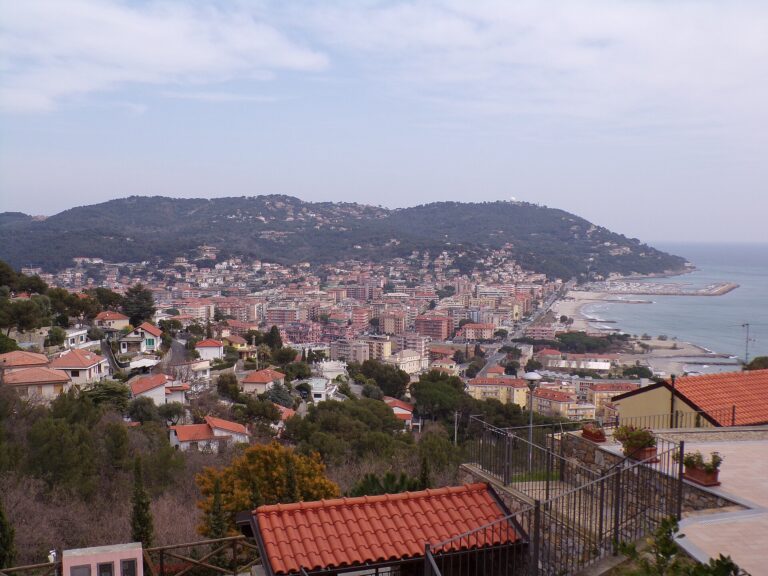 Andora vista dall'alto