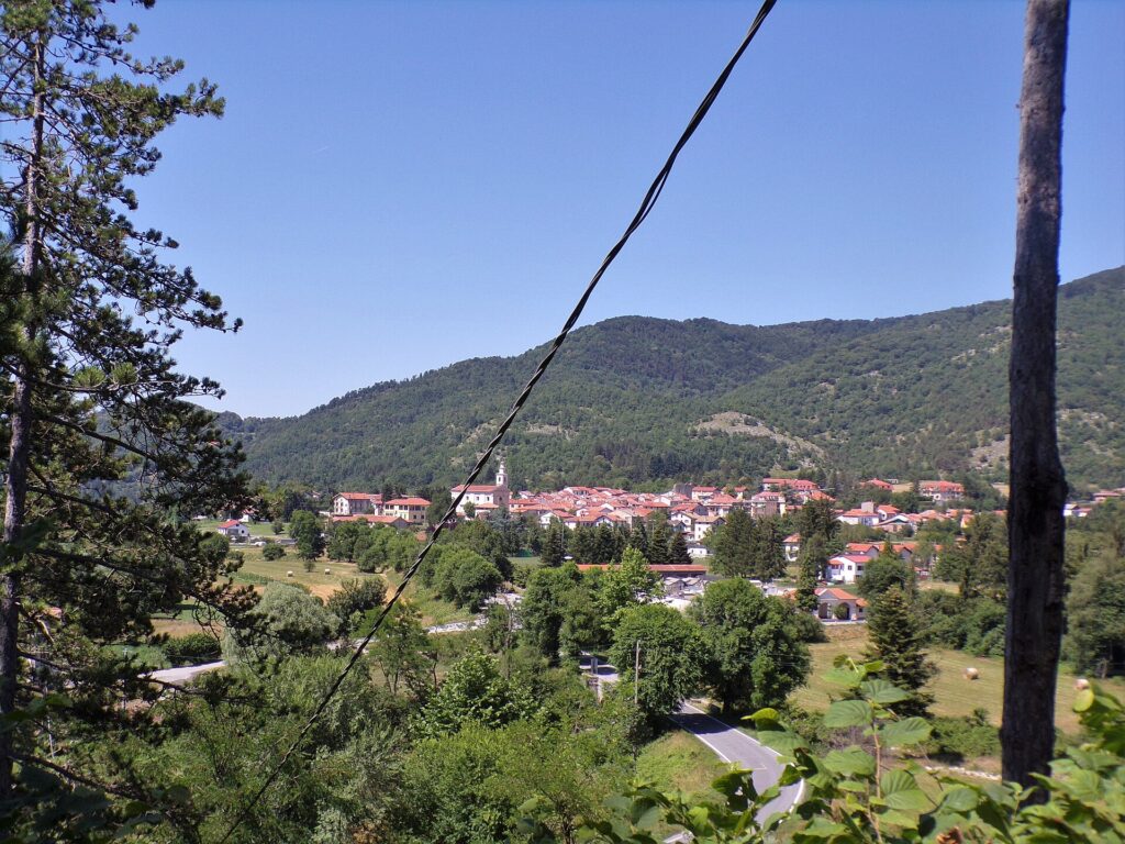 Panorama del paese di Bardineto