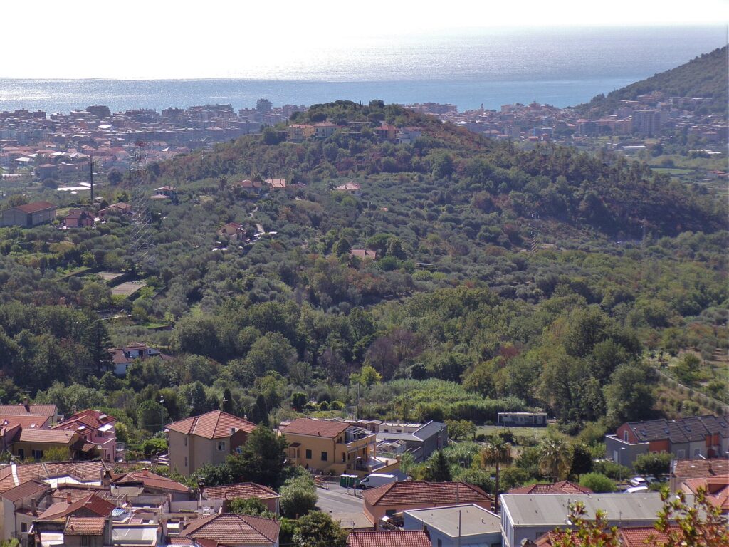 Borghetto Santo Spirito dalle colline di Boissano