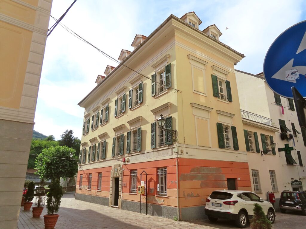 La facciata del Museo Civico della Filigrana a Campo Ligure