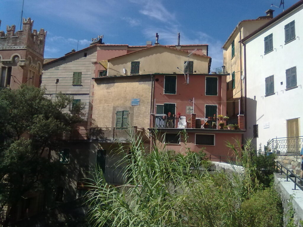Case di Anzo e Setta, frazioni di Framura