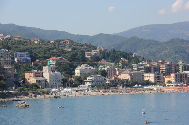 Il lungomare di Albissola Marina