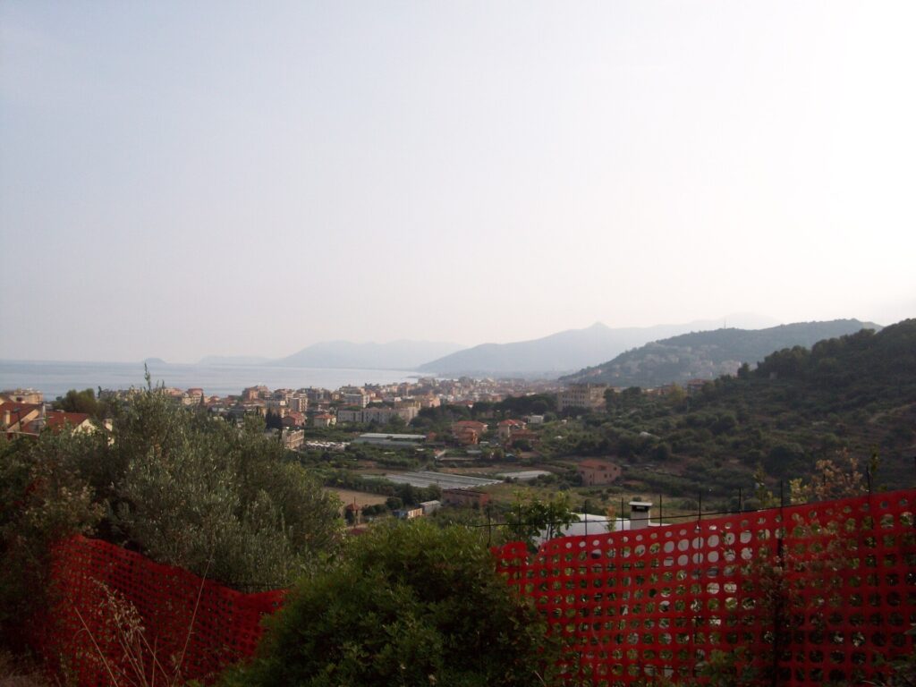 Il mare di Borgio visto da Verezzi
