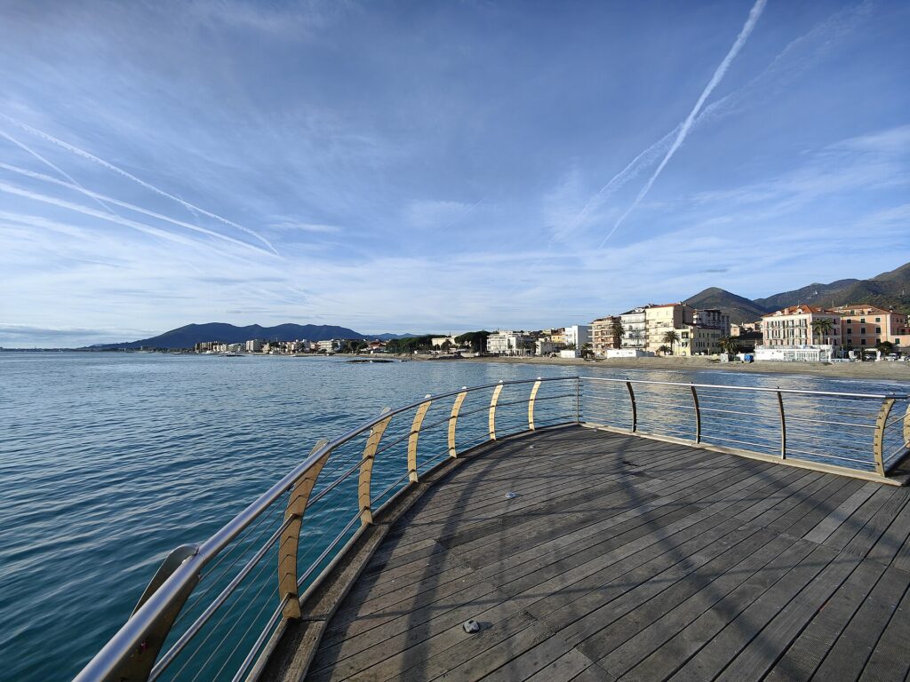 Il pontile Carlo Camino a Ceriale