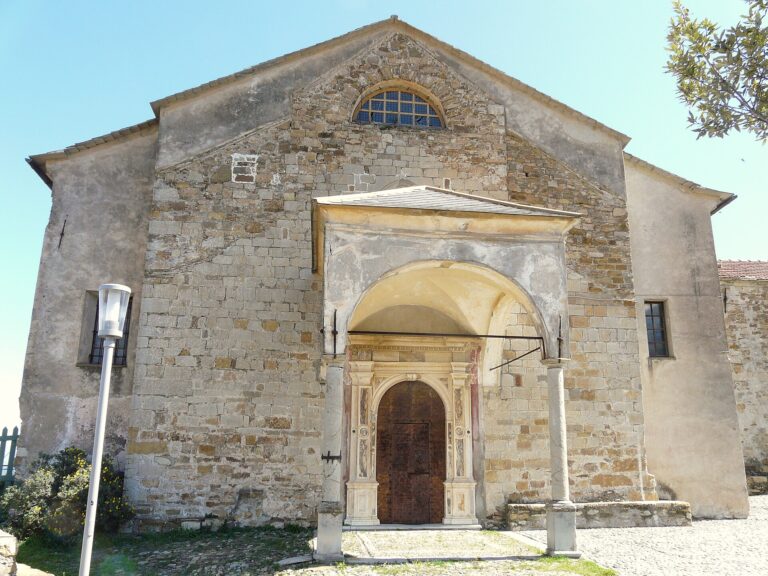 La chiesa della Natività di Maria Vergine a Lingueglietta
