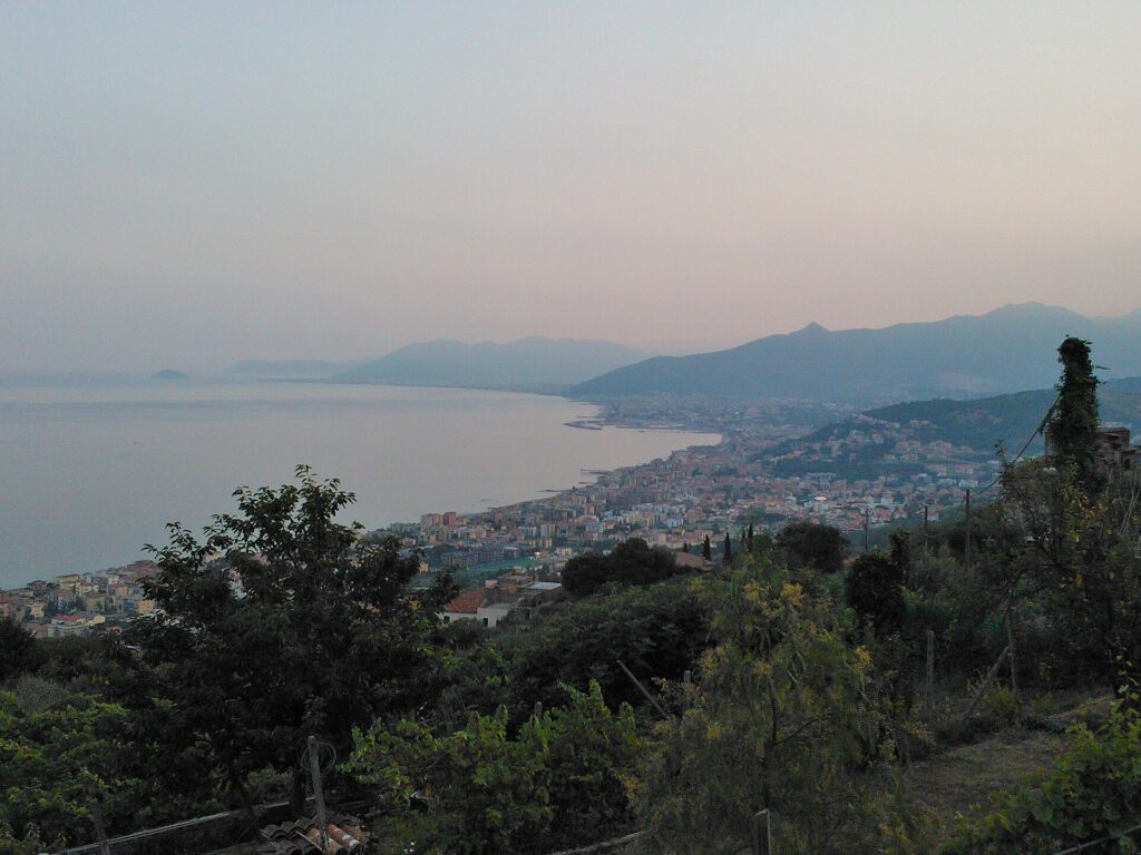 La costa da Verezzi verso Borgio