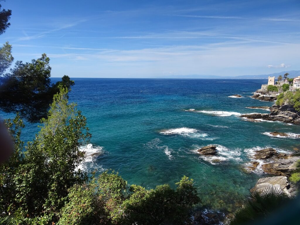 La costa di Nervi vista dalla passeggiata
