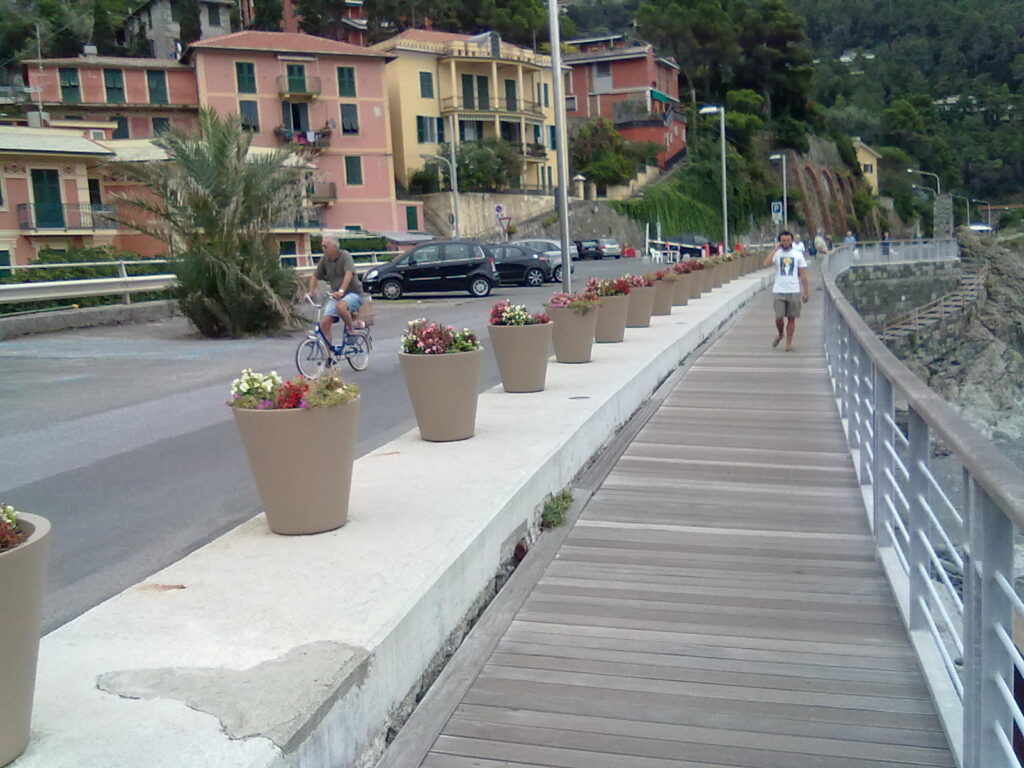La passeggiata della pista ciclabile a Bonassola