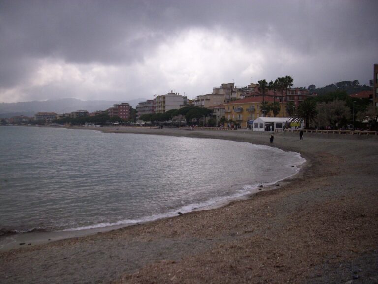 La spiaggia di San Bartolomeo al Mare
