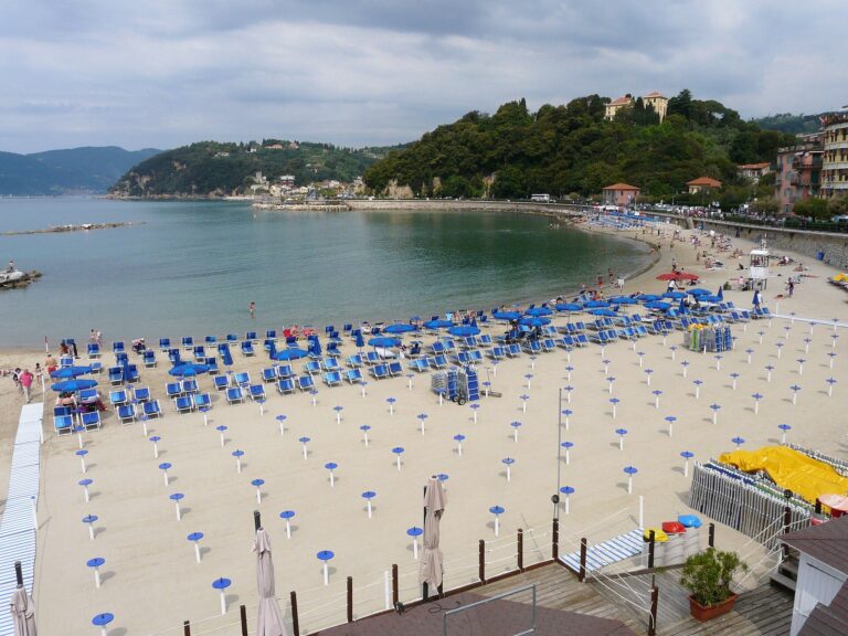 La spiaggia della Venere Azzurra a Lerici