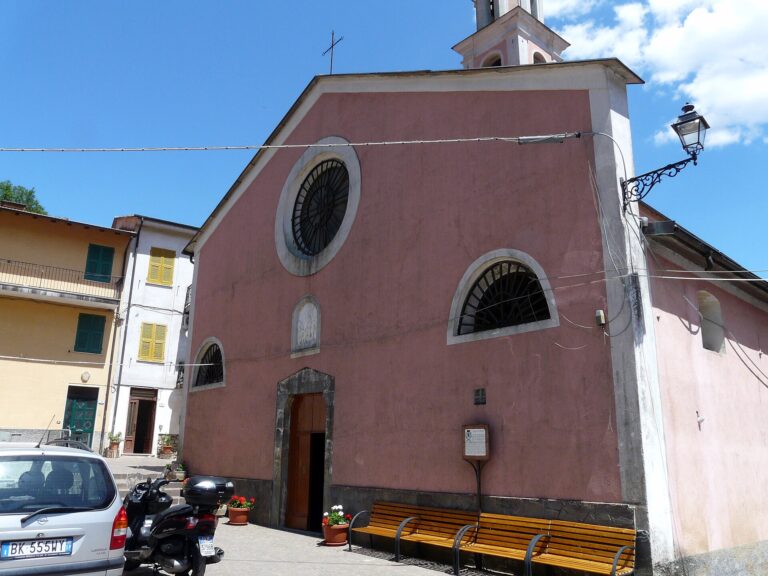 La chiesa di San Martino a Casale, frazione di Pignone
