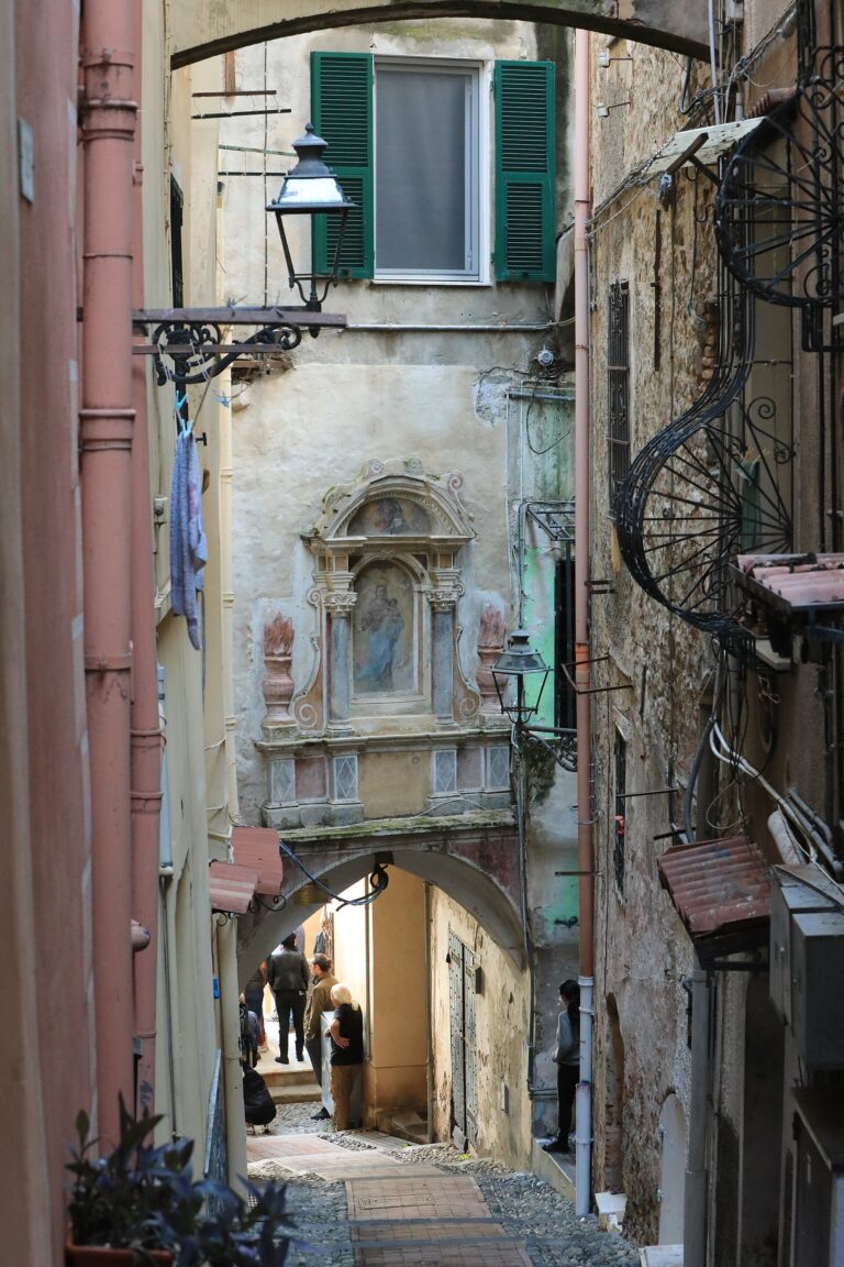 Una via della Pigna a Sanremo
