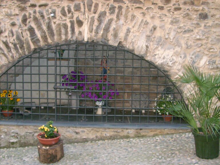 Un angolo del centro storico di Badalucco
